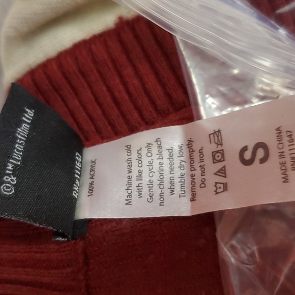 Star Wars Sweater - Picture 7 of 7